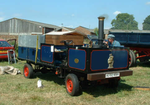 Roanoake steam lorry