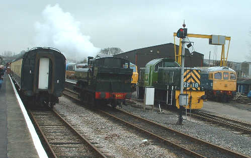 6412 and diesels at Williton