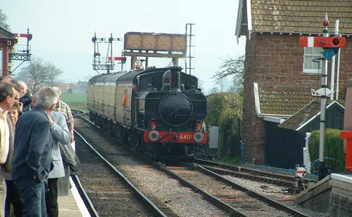 6412 running into Bishops Lydeard