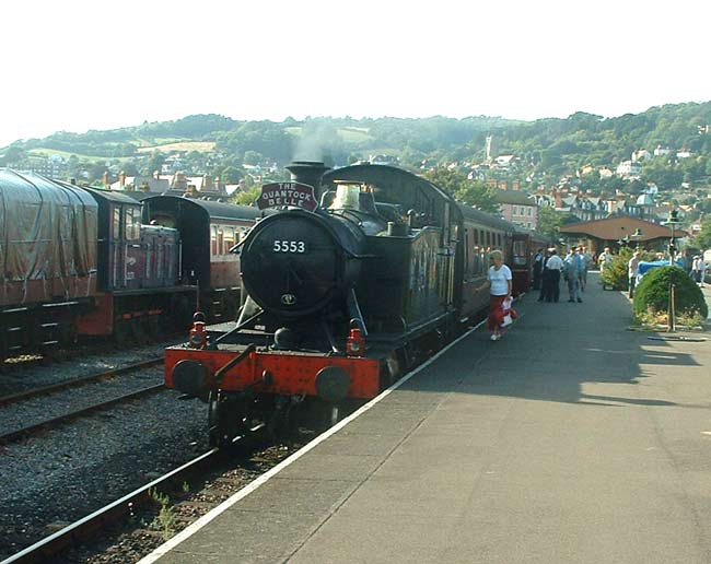 5553 with the Quantock Belle at Minehead 
