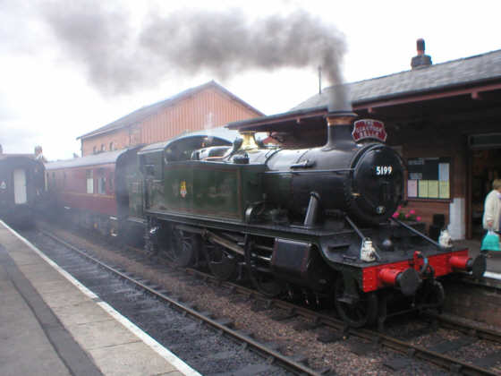 5199 with the Quantock Belle at Bishops Lydeard