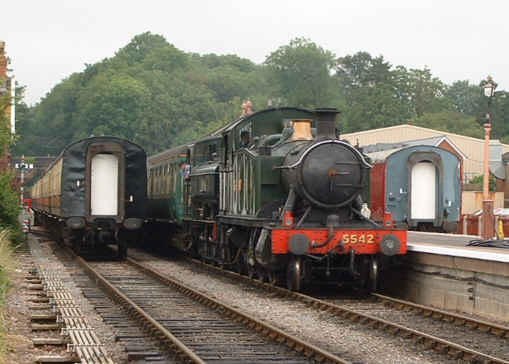 5542 and 6412 at Bishops Lydeard with the Green Train