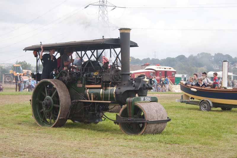 Aveling & Porter RC8 steam roller 