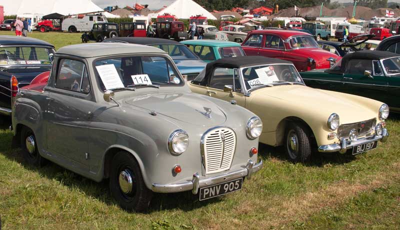 A35 pick-up and MG Midget 
